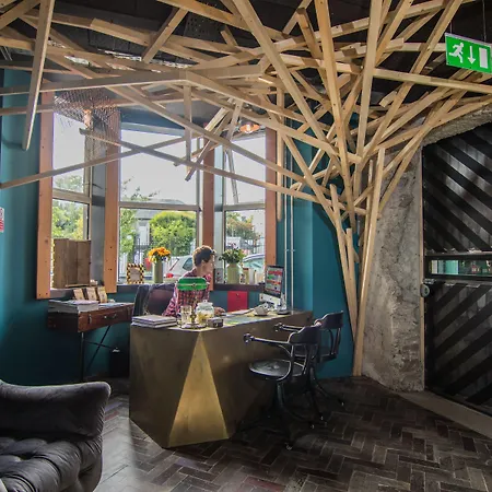 The Nest Boutique * غالواي